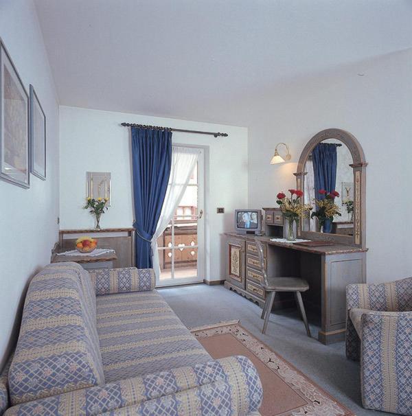 Hotel Garni Soreie Pozza di Fassa Phòng bức ảnh