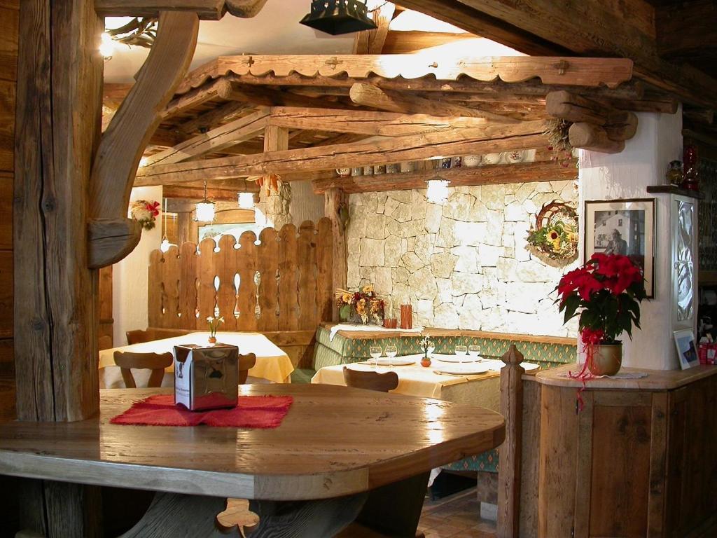 Hotel Garni Soreie Pozza di Fassa Ngoại thất bức ảnh